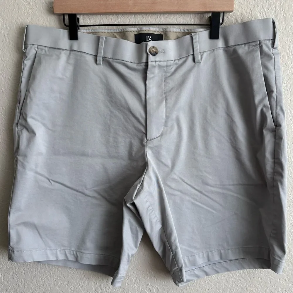 Banana Republic Men's Shorts Size 38